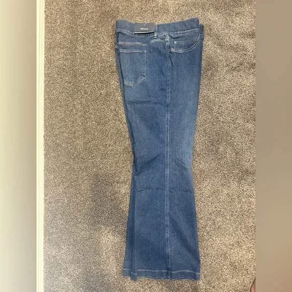 SPANXshape Original EveryWear
Flare Jeans - Picture 7 of 8